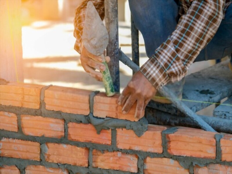 Hình 2: Gạch cần dùng cho xây nhà
